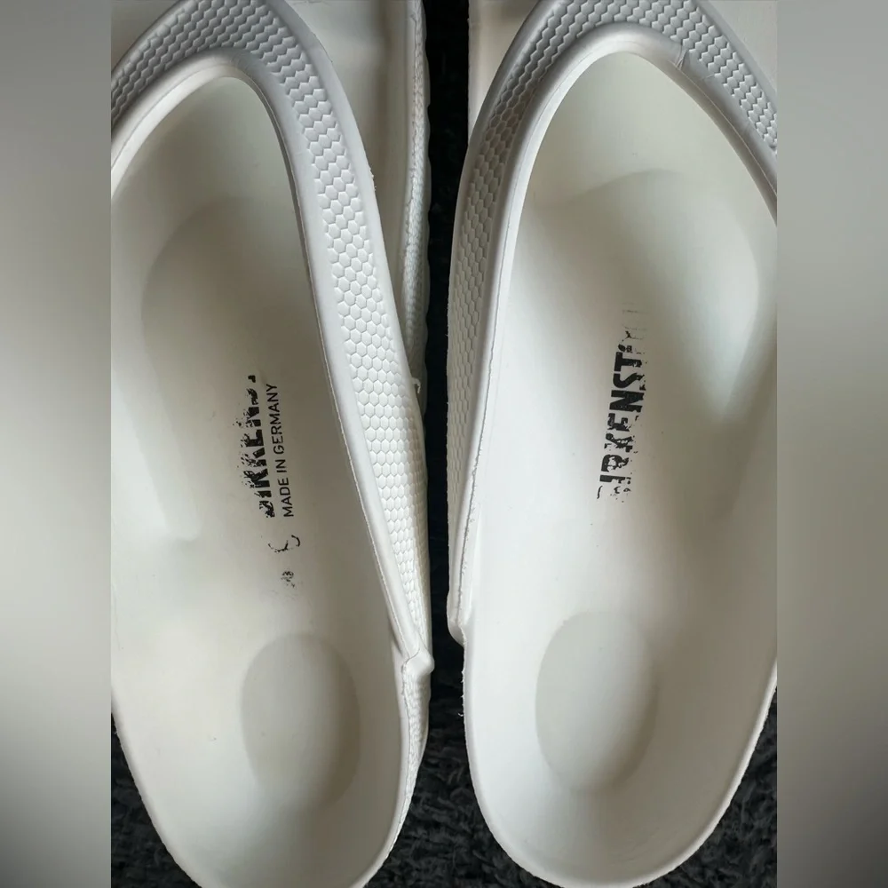 Birkenstock white sandals, size 36 (5-5.5) - Picture 4 of 8